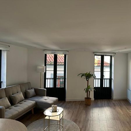 Apartamentos Urbanin II Plaza De San Pedro Cudillero Bagian luar foto