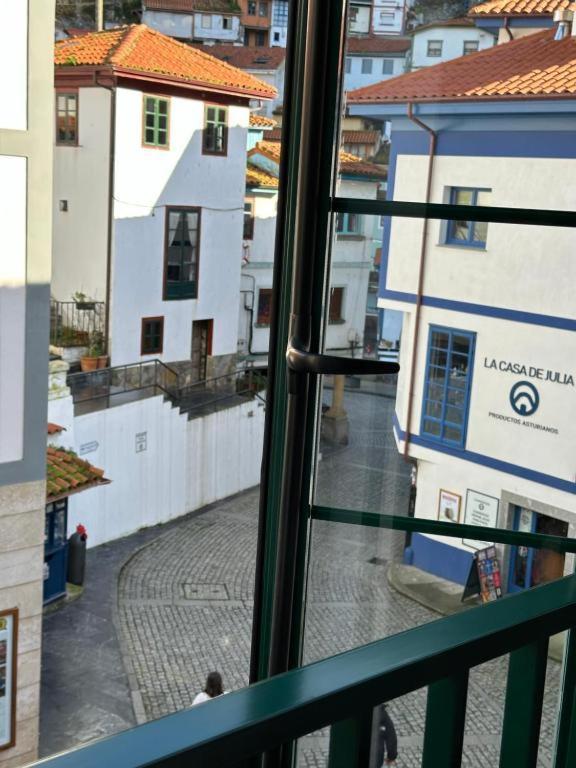 Apartamentos Urbanin II Plaza De San Pedro Cudillero Bagian luar foto