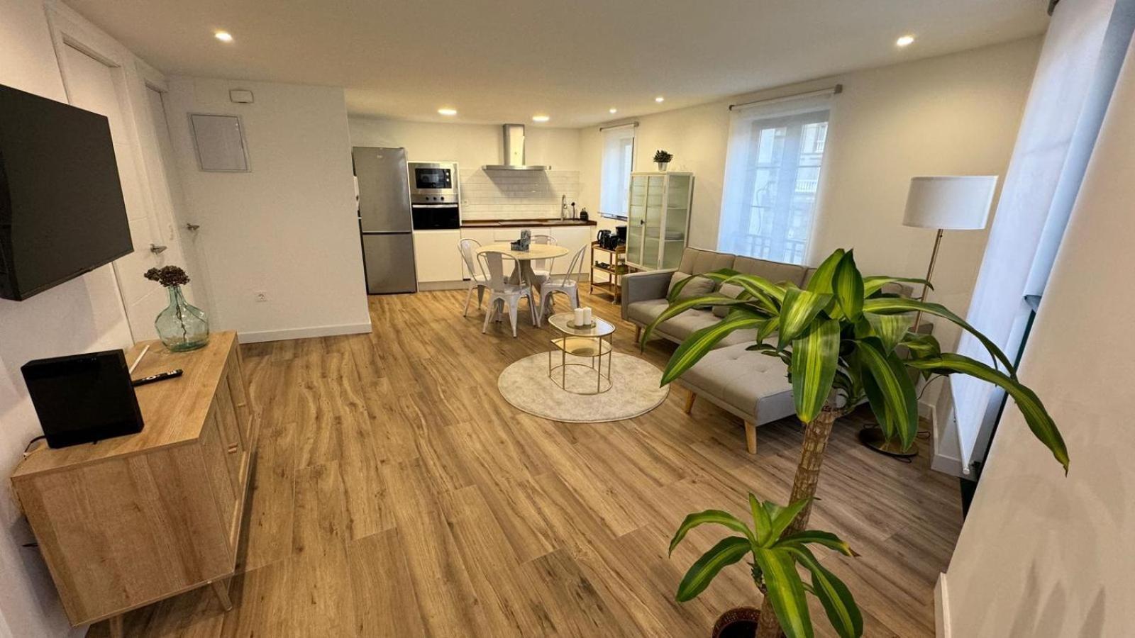 Apartamentos Urbanin II Plaza De San Pedro Cudillero Bagian luar foto